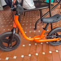 bici b.twin senza pedali