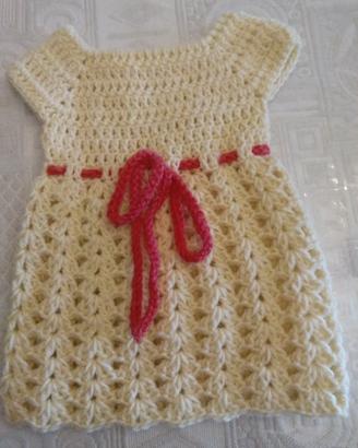 Abito in lana colore giallino