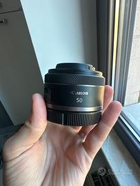 Canon RF 50mm f1.8