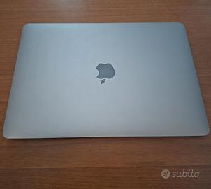 Apple MacBook Pro M1
