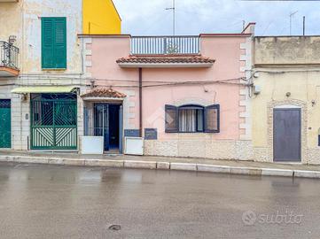 CASA INDIPENDENTE A ANDRIA