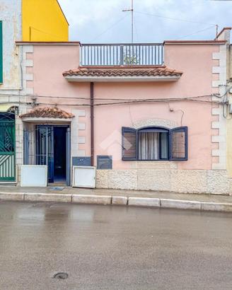 CASA INDIPENDENTE A ANDRIA