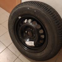 Nuovo GOODYEAR 185/70 R14 88T con Cerchi in Ferro