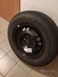 Nuovo GOODYEAR 185/70 R14 88T con Cerchi in Ferro