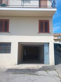 Comodo garare ampie dimensioni