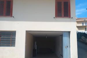 Comodo garare ampie dimensioni