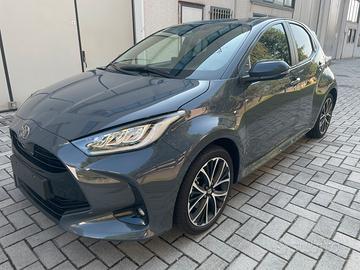Toyota Yaris Full hybrid Icon Prezzo Vero!!