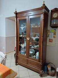 Antica Cristalliera del 900 restaurata