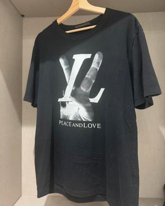 T-shirt  Louis Vuitton “Peace and Love”