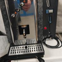 Macchina caffè con gettoniera 