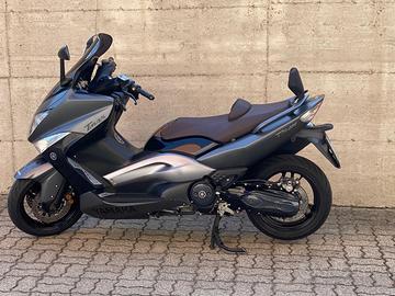 Scooter tmax 500