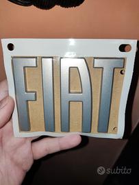 Fregio stemma posteriore Fiat 500x 500e My21