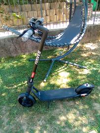 monopattino elettrico navee
