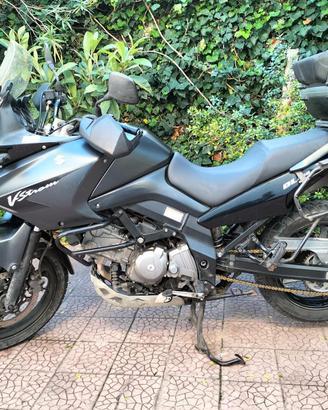 SUZUKI V STROM DL 650