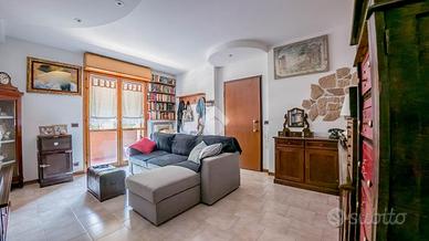 4 LOCALI A MONTE SAN PIETRO
