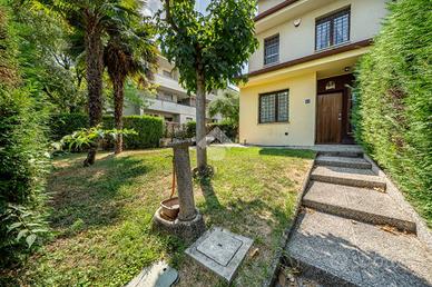VILLA A SCHIERA D'ANGOLO A FORMIGINE
