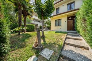 VILLA A SCHIERA D'ANGOLO A FORMIGINE