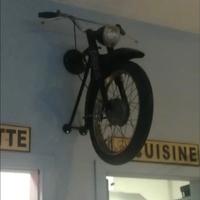 Moto arredamento pub
