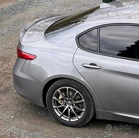Cerchi Alfa Romeo Giulia 17’’ + 4 Gomme Invernali