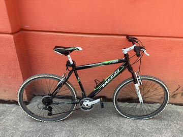 Mountain Bike Nuzzi M36 - Ruote 26" (Taglia M)