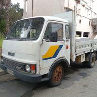 Autocarro , trasporto cose