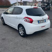 Peugeot 208 1.2 VTi 82 CV 5porte Allure