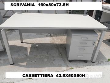 scrivania con cassettiera