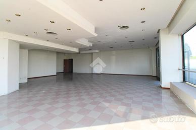 UFFICIO A CASSANO D'ADDA