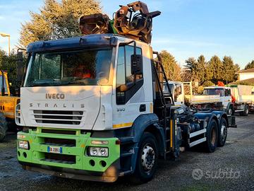 IVECO STRALIS 350 SCARRABILE + GRU + RAGNO 6x2