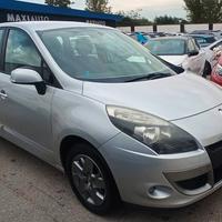 Renault Scenic Scénic X-Mod 1.5 dCi
