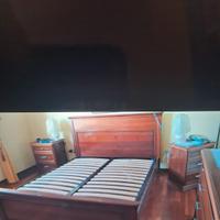 struttura del letto matrimoniale in legno