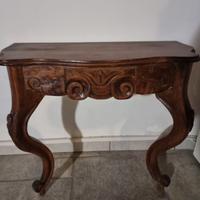 Tavolino 2 piedi in appoggio