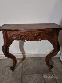 Tavolino 2 piedi in appoggio