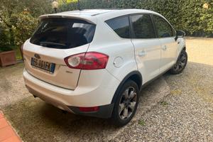 Ford kuga titanium 4wd