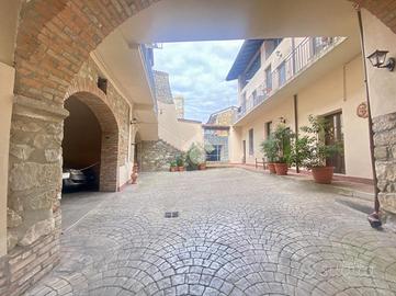 MONOLOCALE A CAPRIOLO
