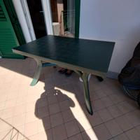 tavolo da esterno 