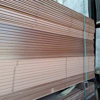 Stock WPC pavimento decking esterno