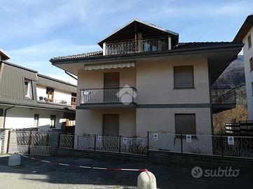 4 LOCALI A CERES