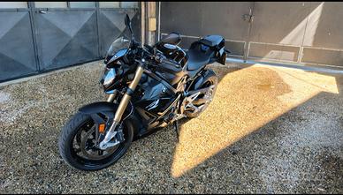 bmw s1000r 