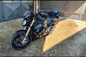 bmw s1000r 