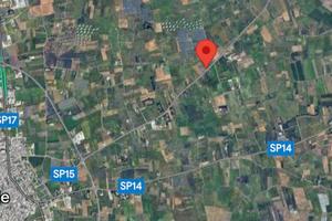 Fabbricato rurale con circa 1 ettaro