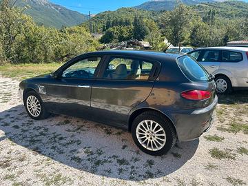 Alfa romeo 147