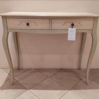 Consolle in legno decorata