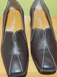 SCARPE DONNA N. 36  COMODISSIMA