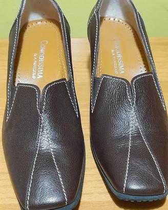 SCARPE DONNA N. 36  COMODISSIMA