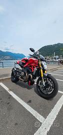 Ducati Monster 1200S
