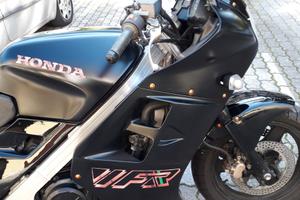 Honda VFR 750