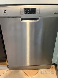 Lavastoviglie Electrolux