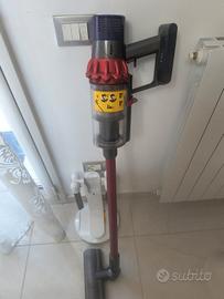 scopa elettrica Dyson v10