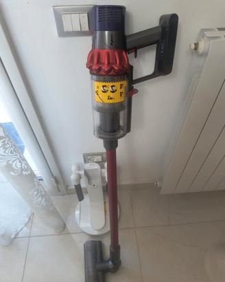 scopa elettrica Dyson v10